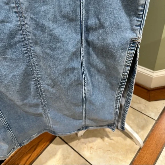 American Eagle Denim Button Front Midi Dress – Size 6 - Picture 9 of 11